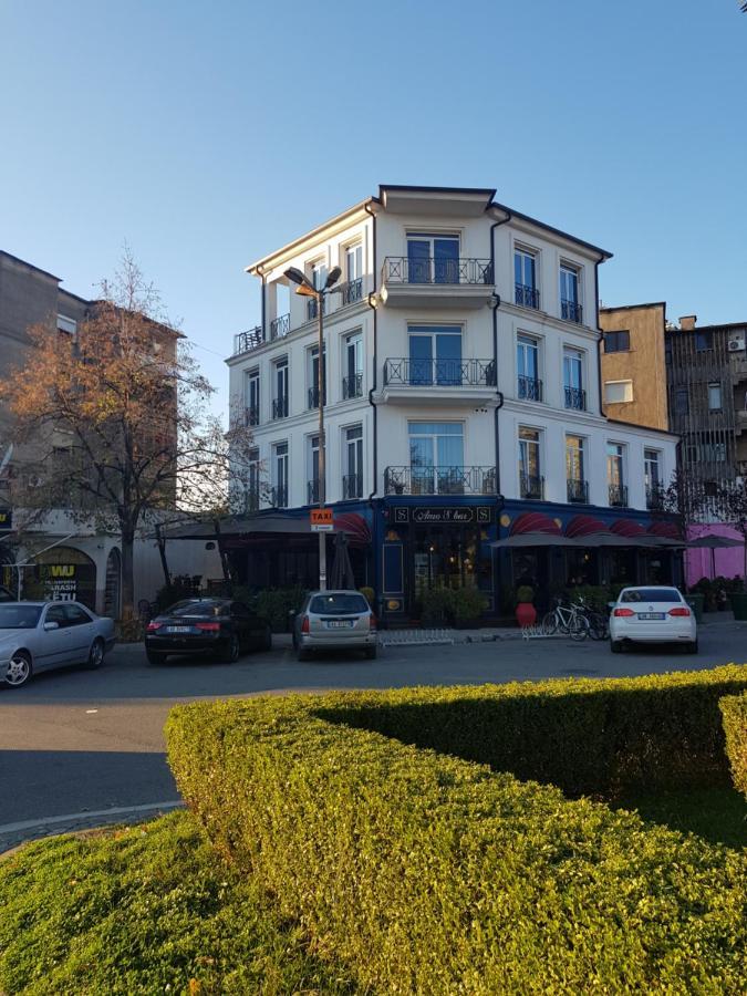 Amo'S Hotel Shkodër Exterior foto