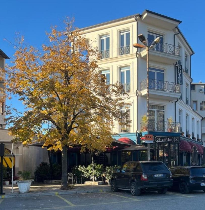 Amo'S Hotel Shkodër Exterior foto